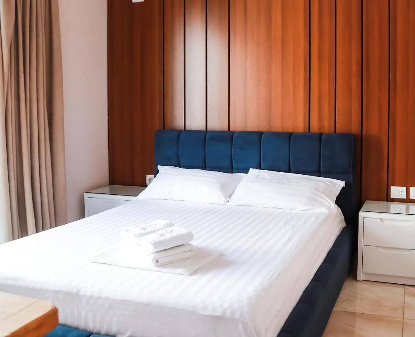 Vila E Bardhe Butique Hotel Sarandë