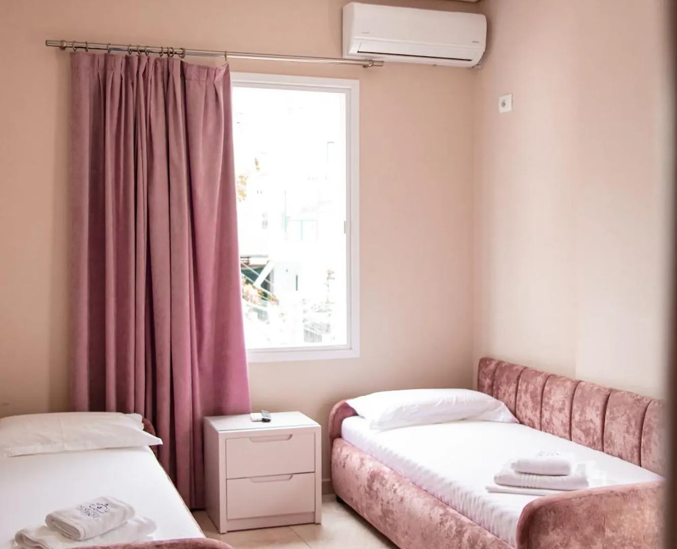 Vila E Bardhe Butique Hotel Sarandë 0*,
