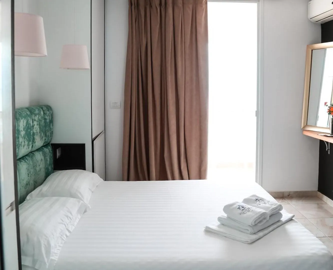 Vila E Bardhe Butique Hotel Saranda 0*,  Albania