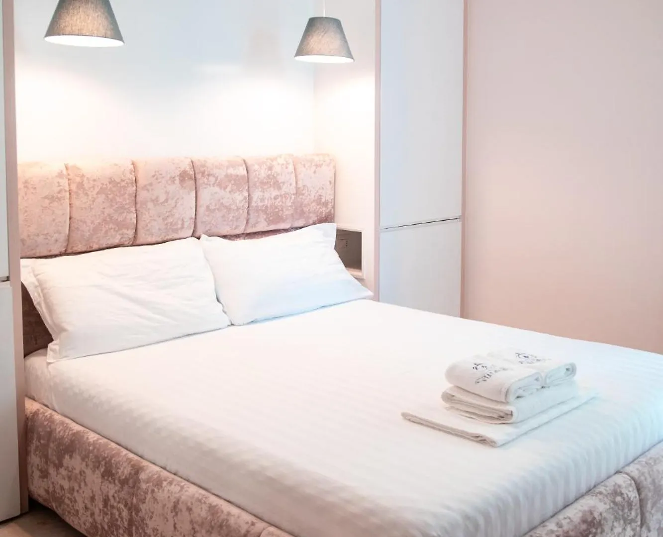 Vila E Bardhe Butique Hotel Saranda