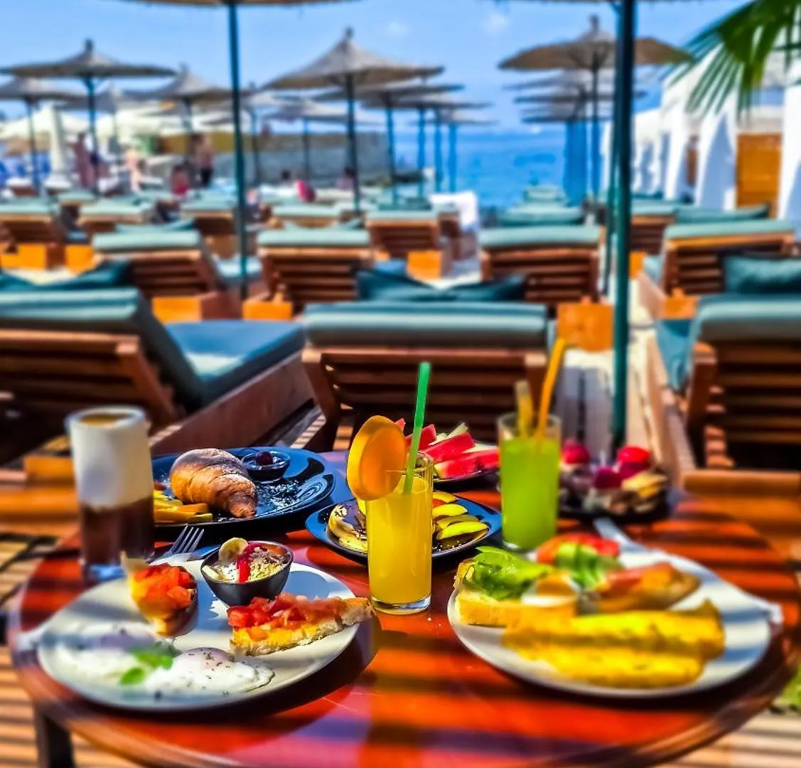 Vila E Bardhe Butique Hotel Saranda